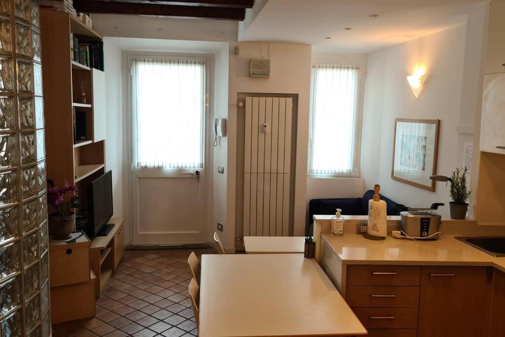 San Marco 14 Sunny And Bright Apartment มิลาน ภายนอก รูปภาพ